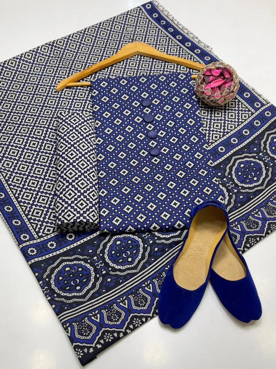 3pc suit women's with matching Khussa and beautiful buttons *Alhamdulillah* _*Sindhi Ajrak 3pc Suit